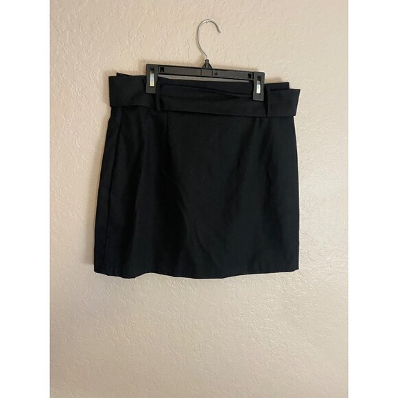 NWT Sugar + Lips Women's Black Belted Mini Skirt - Medium - Picture 2 of 13